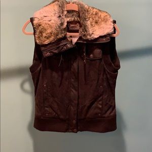Brown leather vest with fur